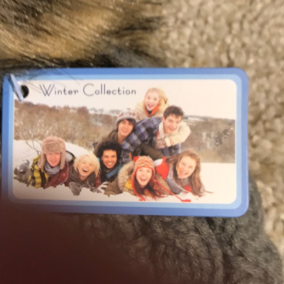 Simplicity Beanie - Picture 7 of 8